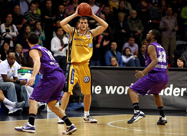 战术创新与 战术创新与