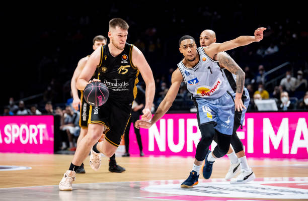 多国的考察 多国的考察