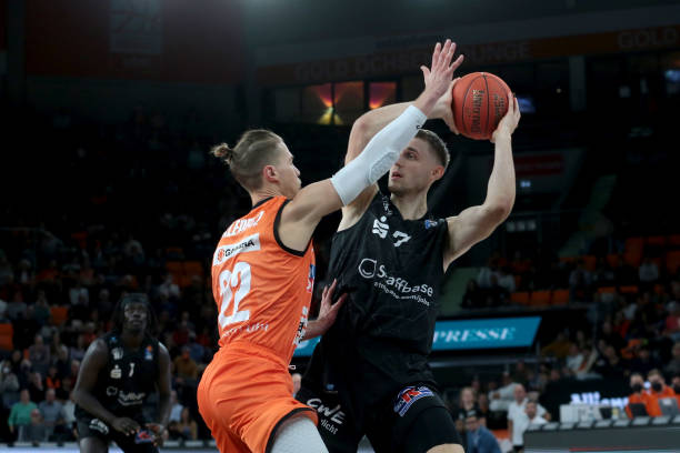 屏息的比赛 屏息的比赛