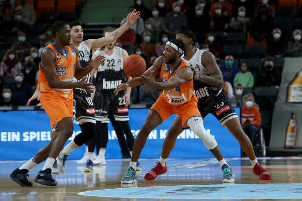 疑变得更加 疑变得更加