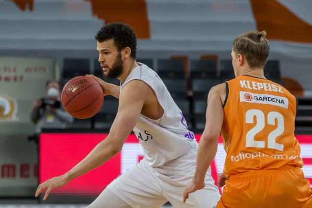 根据赛程预 根据赛程预